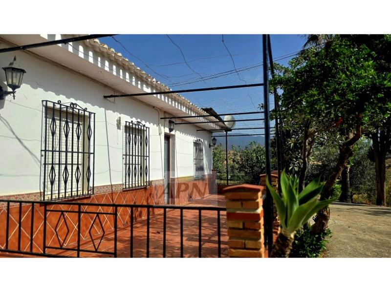 4 bedroom Country House for sale