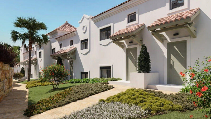 Townhouse for sale in Estepona, Málaga