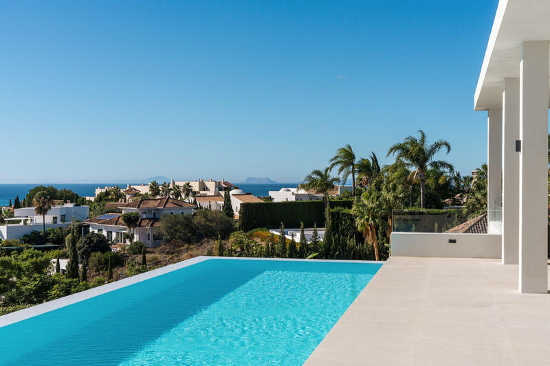 6 bedroom Villa for sale