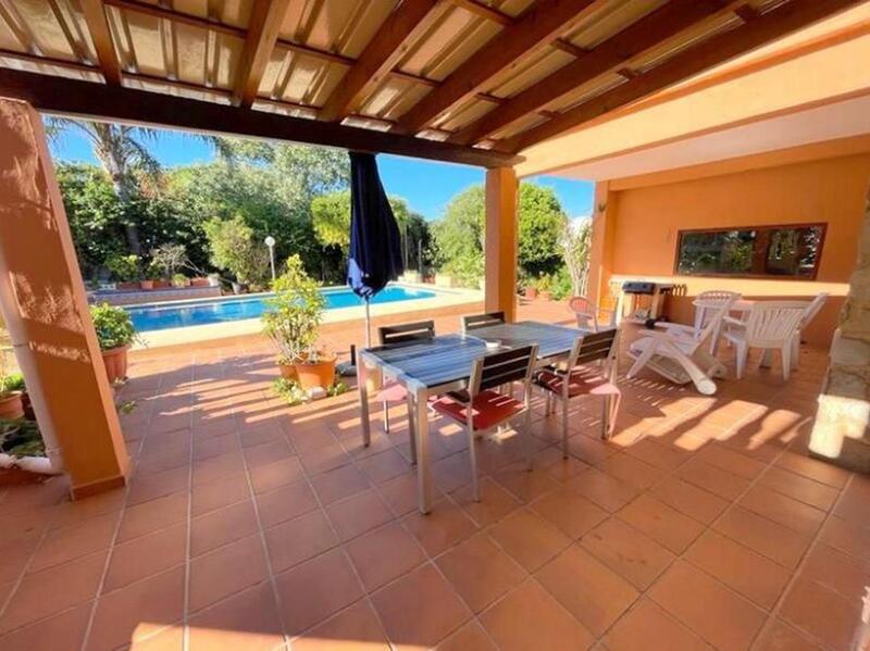 7 bedroom Villa for sale