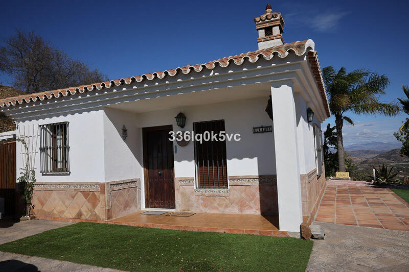 2 bedroom Country House for sale