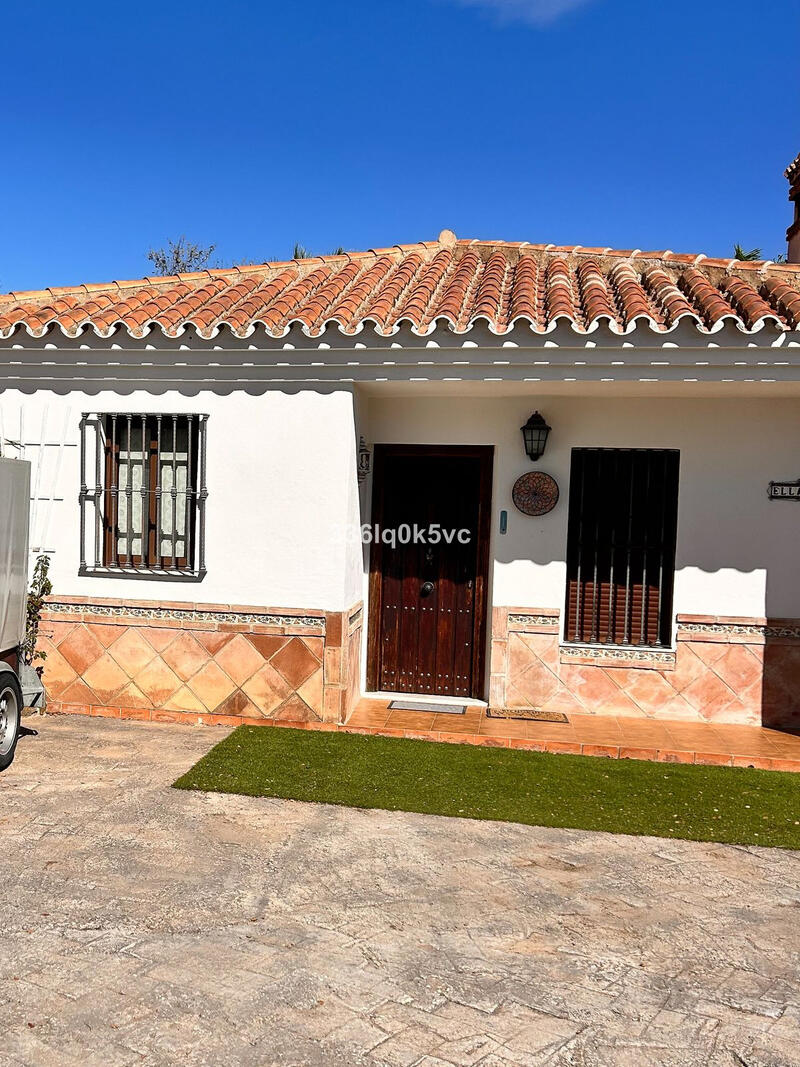2 bedroom Country House for sale