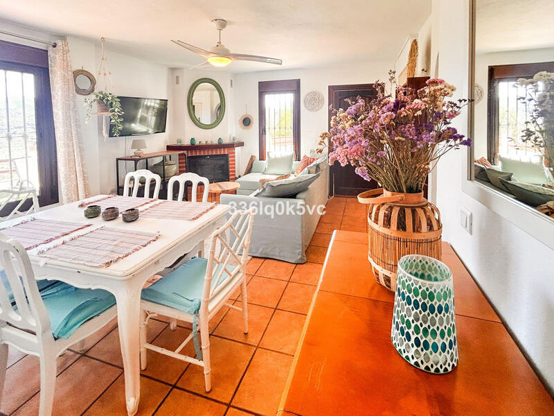 2 bedroom Country House for sale