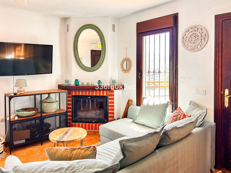 2 bedroom Country House for sale
