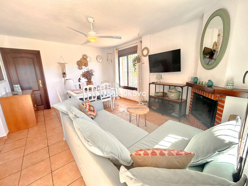 2 bedroom Country House for sale