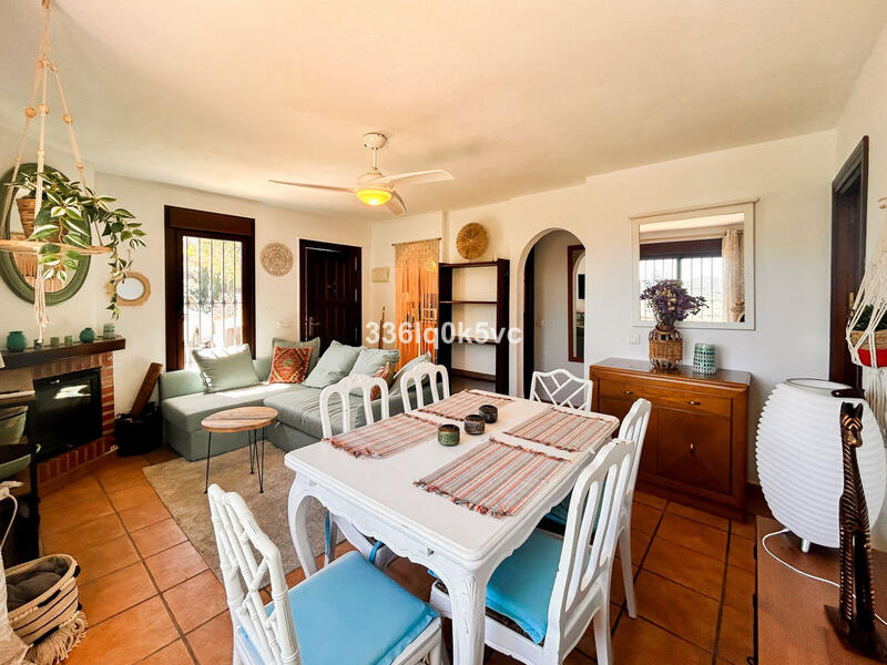 2 bedroom Country House for sale