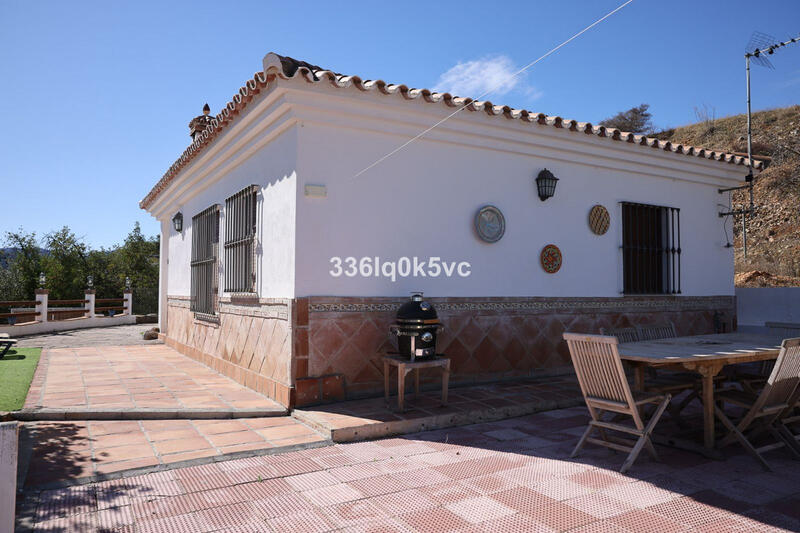 2 bedroom Country House for sale