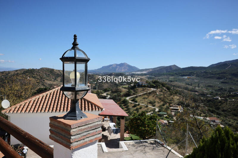 2 bedroom Country House for sale