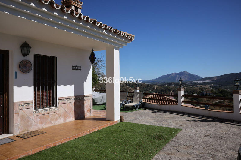 2 bedroom Country House for sale
