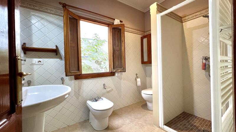 6 Cuarto Adosado en venta