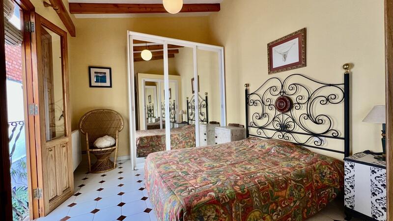 6 Cuarto Adosado en venta