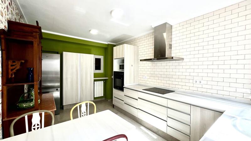 6 Cuarto Adosado en venta