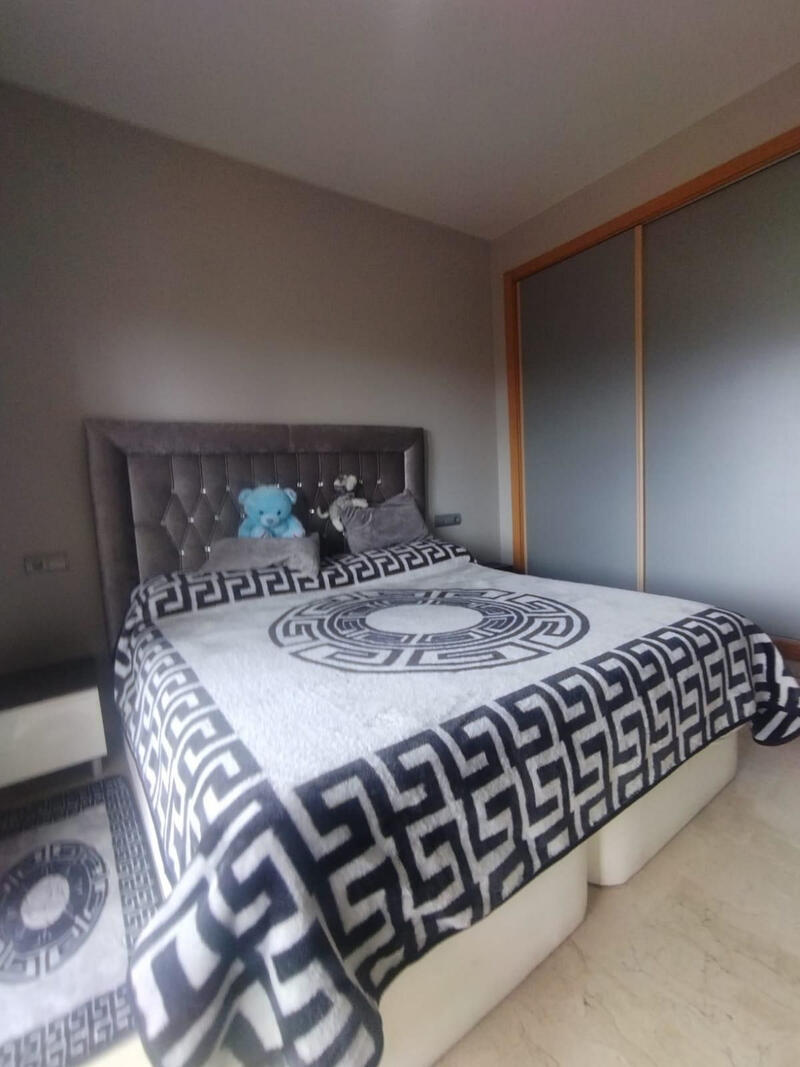 3 bedroom Apartment for sale