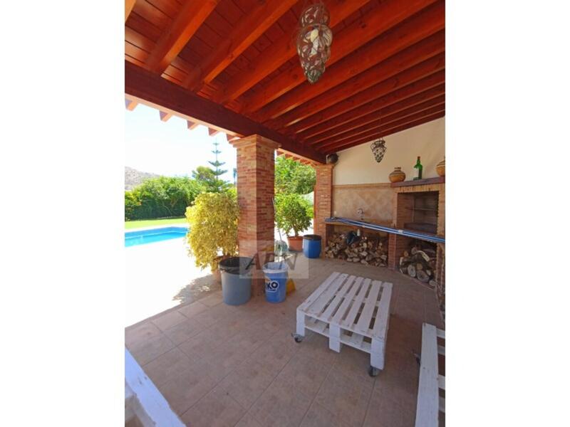 3 bedroom Country House for sale