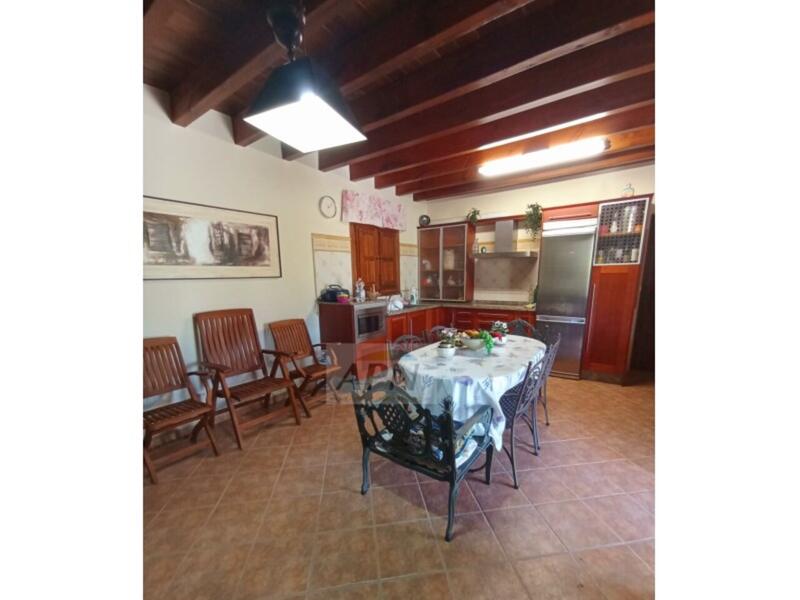 3 bedroom Country House for sale