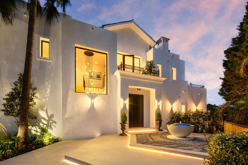 5 bedroom Villa for sale