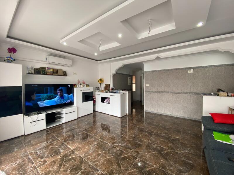 4 bedroom Apartment for sale