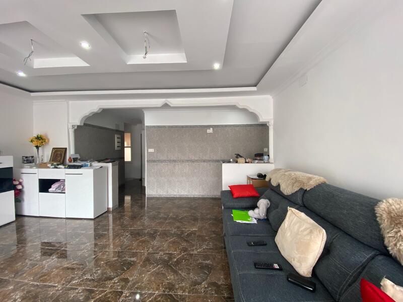4 bedroom Apartment for sale