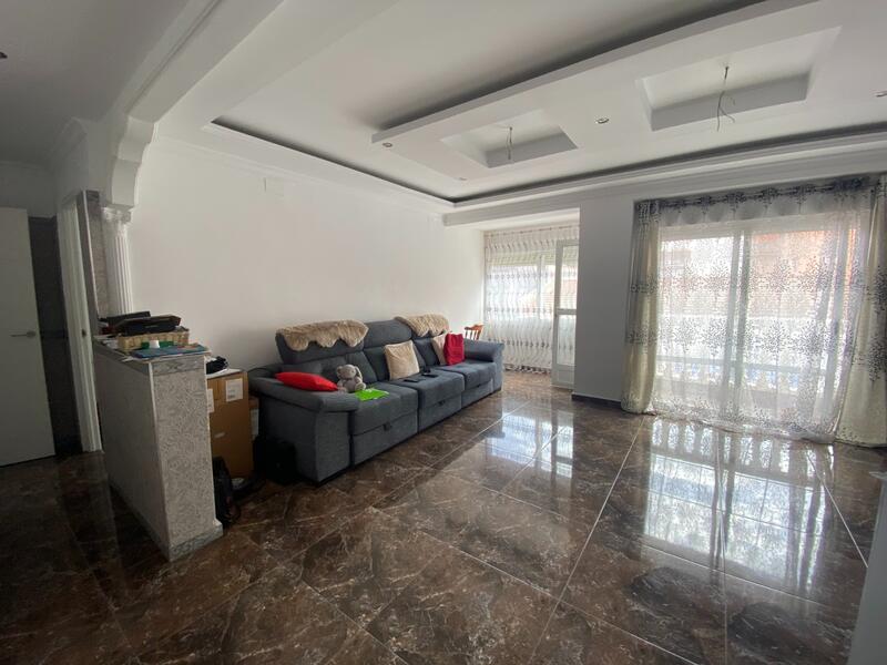 4 bedroom Apartment for sale