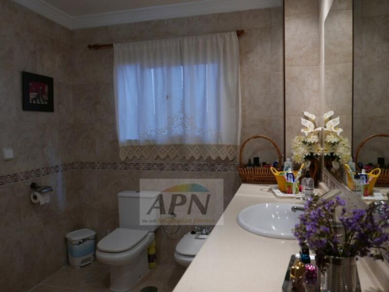 3 bedroom Townhouse for sale