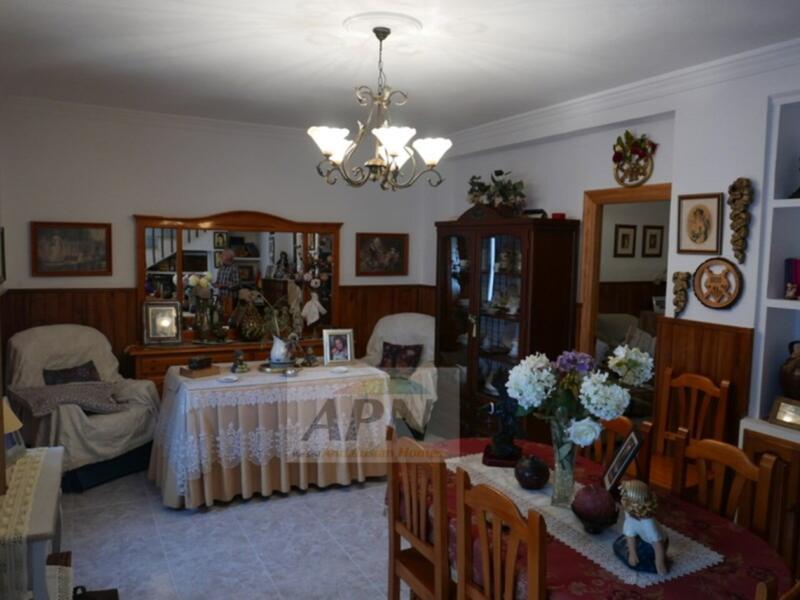 3 bedroom Townhouse for sale