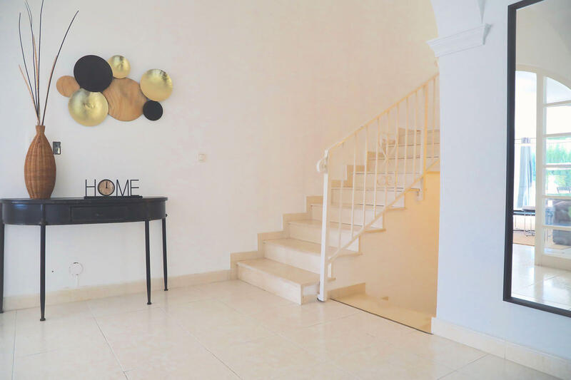 5 bedroom Villa for sale