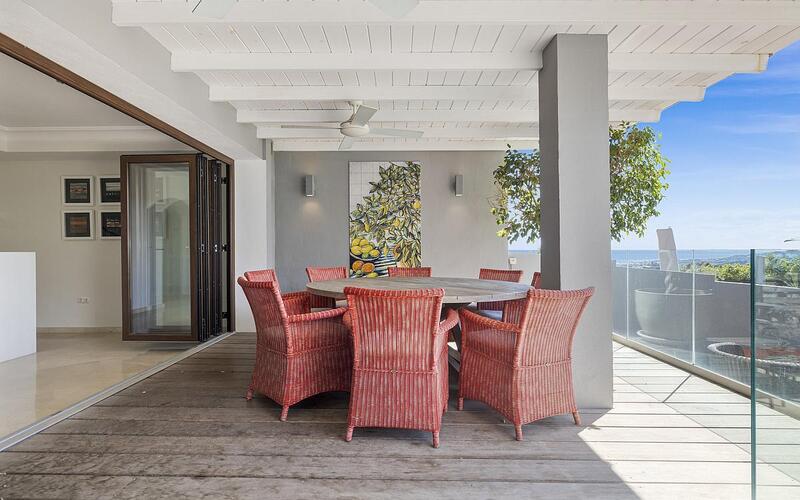 5 bedroom Townhouse for sale