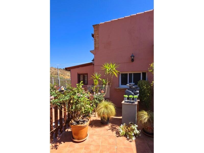2 bedroom Country House for sale