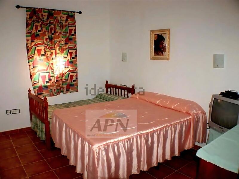 4 bedroom Country House for sale