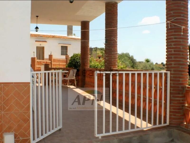 4 bedroom Country House for sale