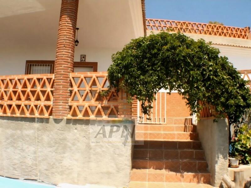 4 bedroom Country House for sale