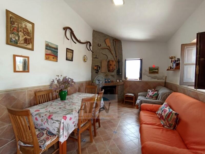 4 bedroom Country House for sale