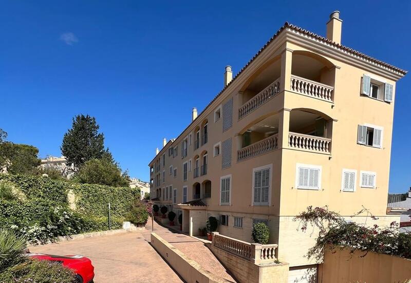 3 bedroom Apartment for sale