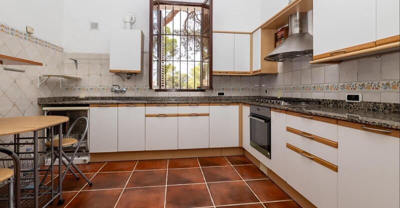 4 bedroom Villa for sale