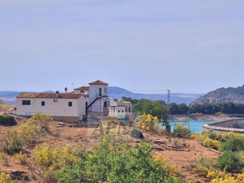 4 bedroom Country House for sale