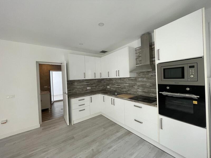 3 bedroom Apartment for sale