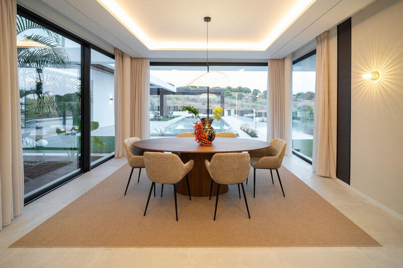 6 bedroom Villa for sale