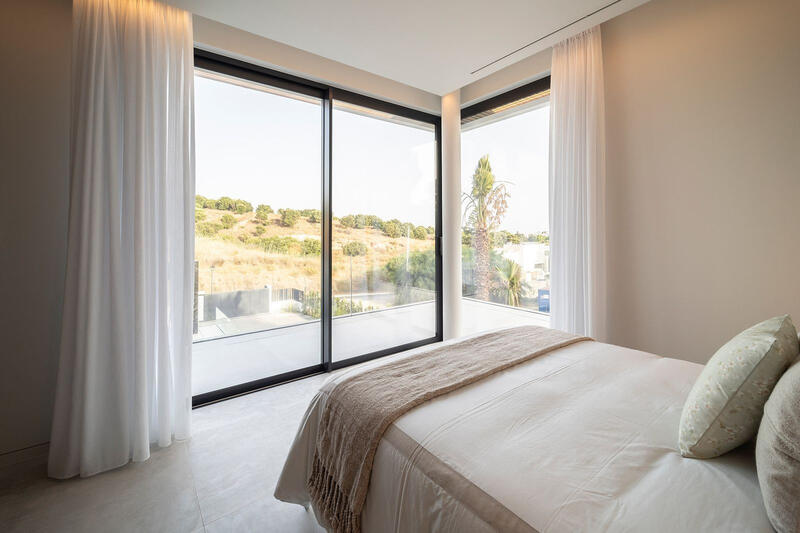 6 bedroom Villa for sale