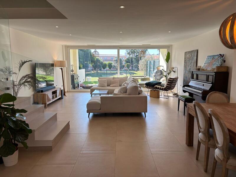 Townhouse for sale in Alacant/Alicante, Alicante
