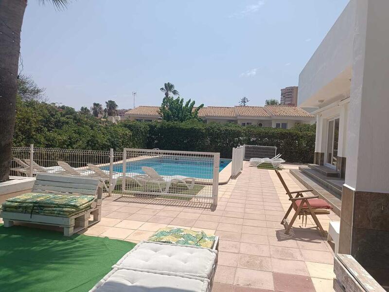 7 Cuarto Villa en venta