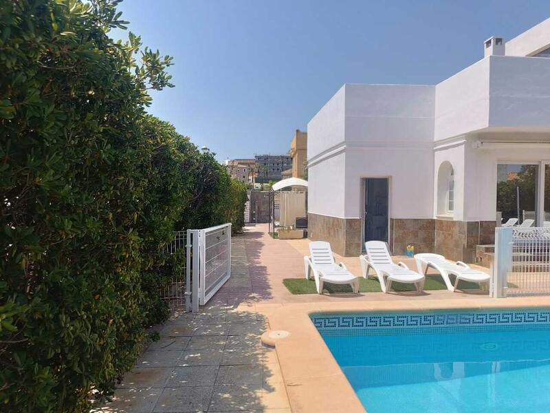 7 Cuarto Villa en venta