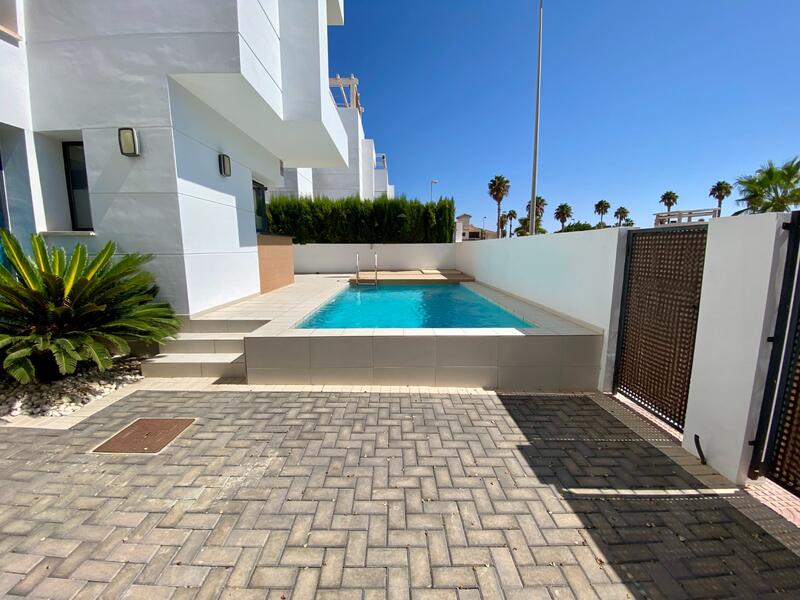 3 bedroom Villa for sale