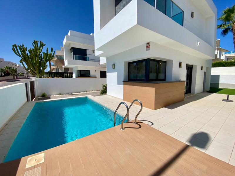 3 bedroom Villa for sale