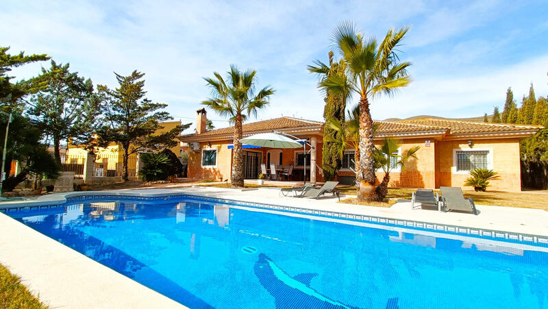 Villa til salgs i Hondon de los Frailes, Alicante