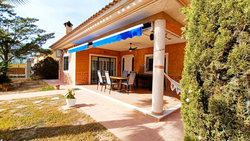 5 bedroom Villa for sale