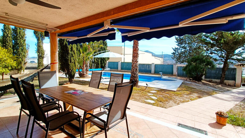 5 bedroom Villa for sale
