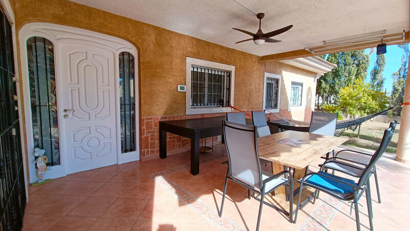 5 bedroom Villa for sale