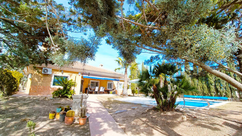 5 bedroom Villa for sale