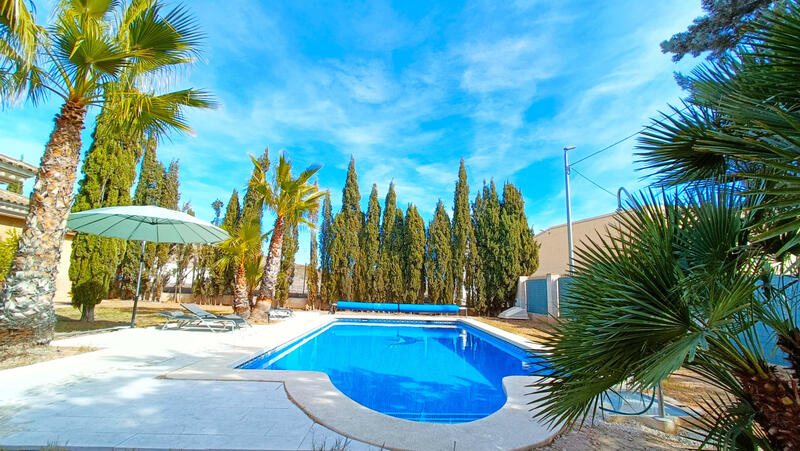 5 bedroom Villa for sale