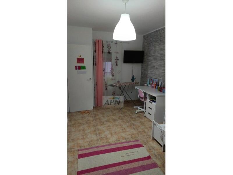 2 bedroom Townhouse for sale